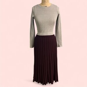 Elegant Burgundy Pleated Skirt